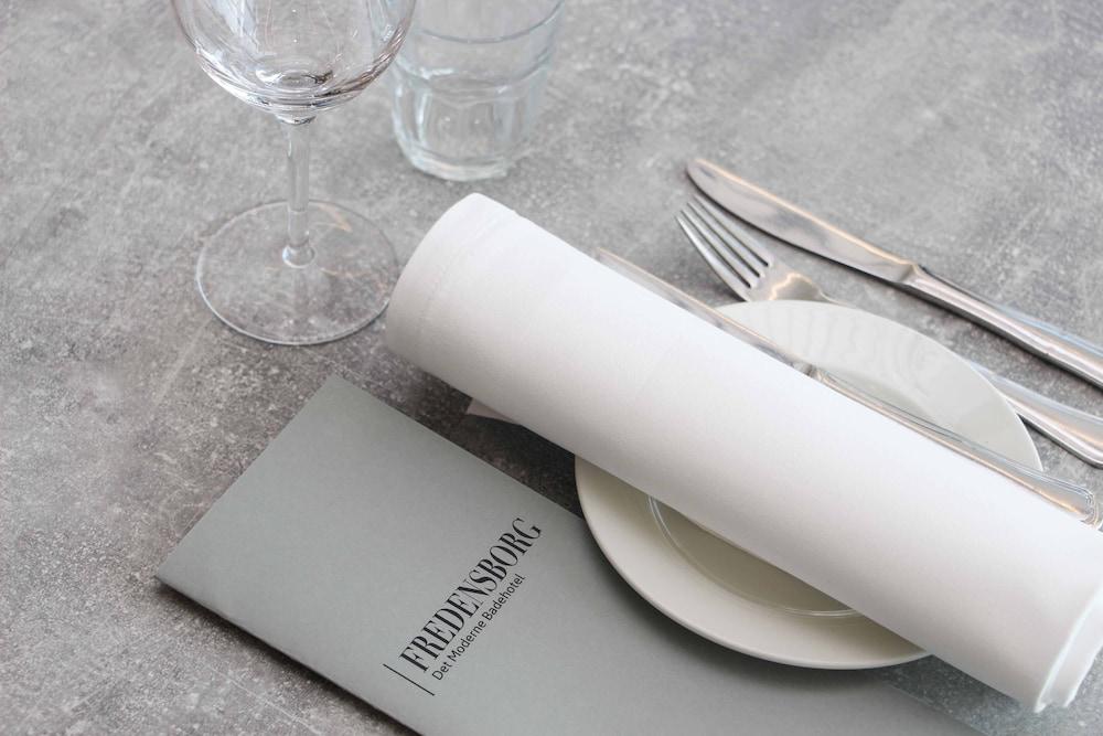 Fredensborg Badehotel Rønne Kültér fotó