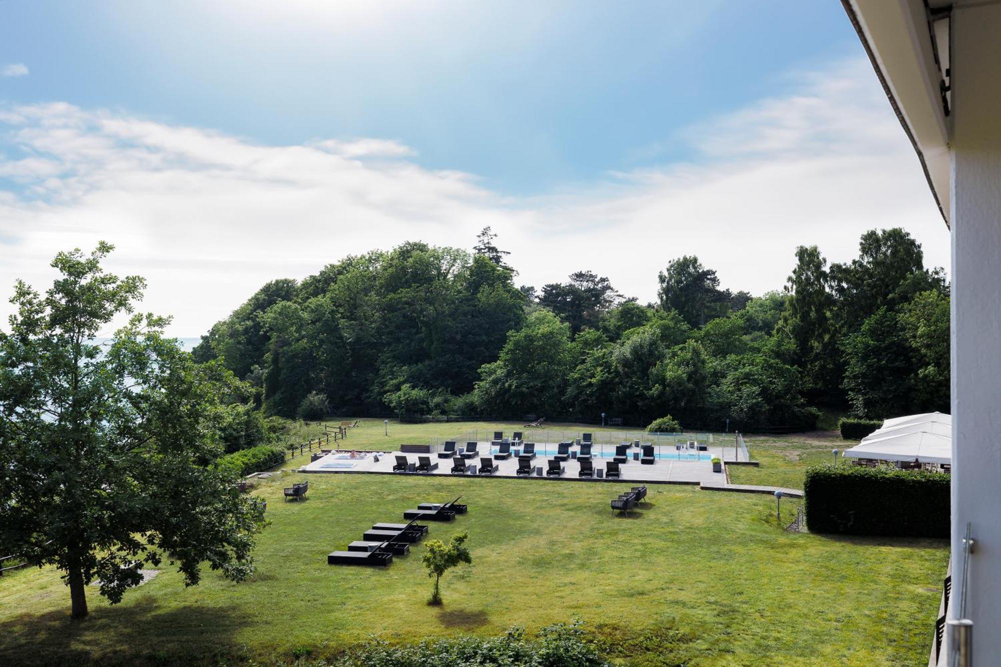 Fredensborg Badehotel Rønne Kültér fotó