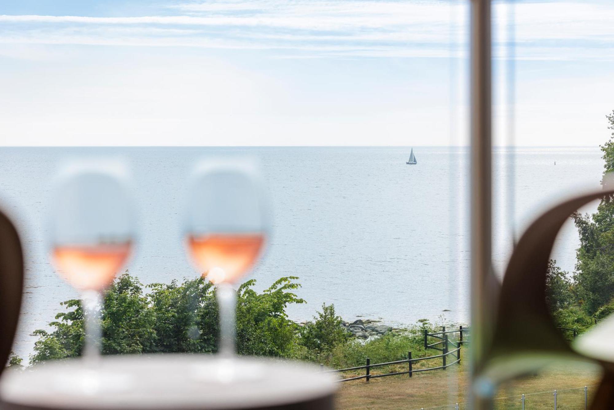 Fredensborg Badehotel Rønne Kültér fotó